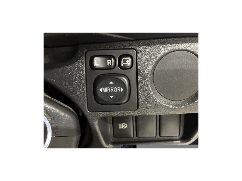 2018 Toyota Hiace 4X4 / Dual Airbags / REAR AIRCON 
