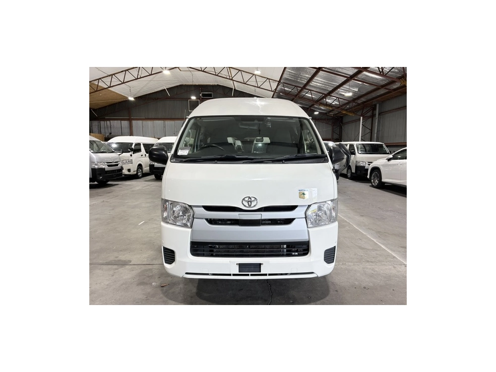 2018 Toyota Hiace 4X4 / Dual Airbags / REAR AIRCON 
