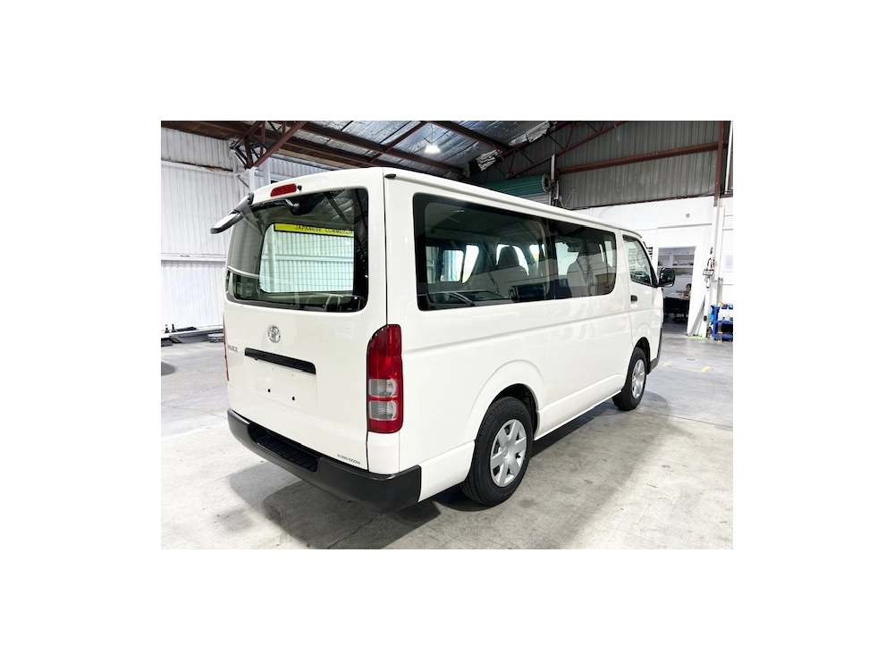 2019 Toyota Hiace =4X4= 6 or 9 Seaters *DUAL Airbags*