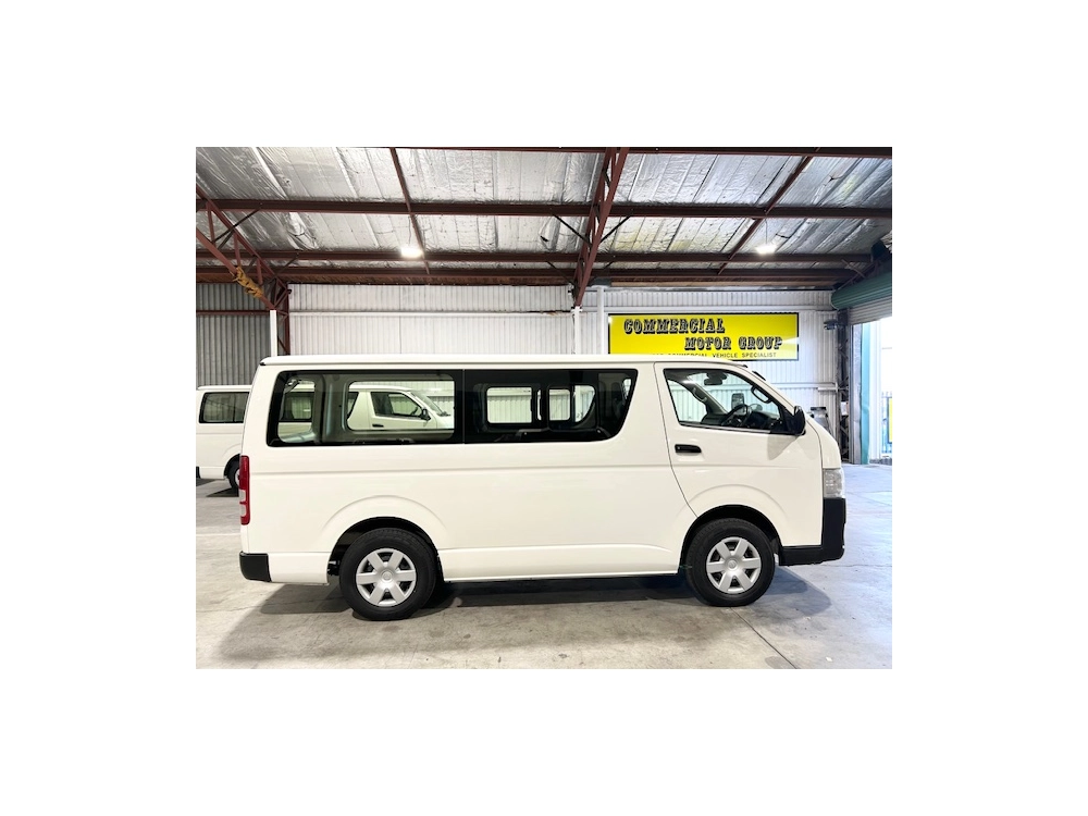 2019 Toyota Hiace =4X4= 6 or 9 Seaters *DUAL Airbags*