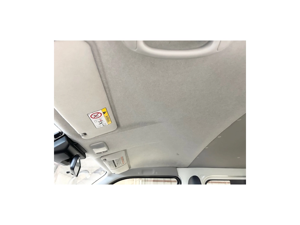 2019 Toyota Hiace =4X4= 6 or 9 Seaters 