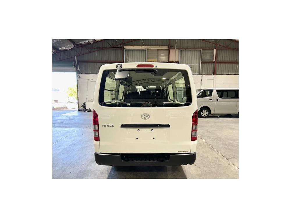 2020 Toyota Hiace --- 4WD 4WD 4WD --- $4000 REDUCED