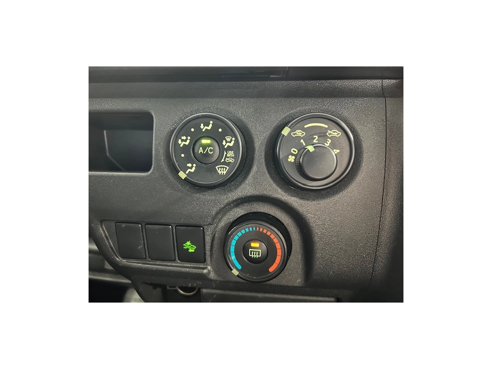 2020 Toyota Hiace --- 4WD 4WD 4WD --- $4000 REDUCED