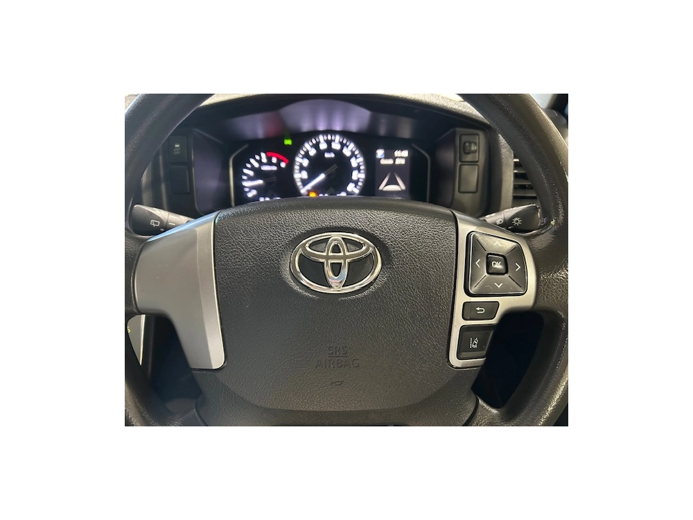 2020 Toyota Hiace --- 4WD 4WD 4WD --- $4000 REDUCED