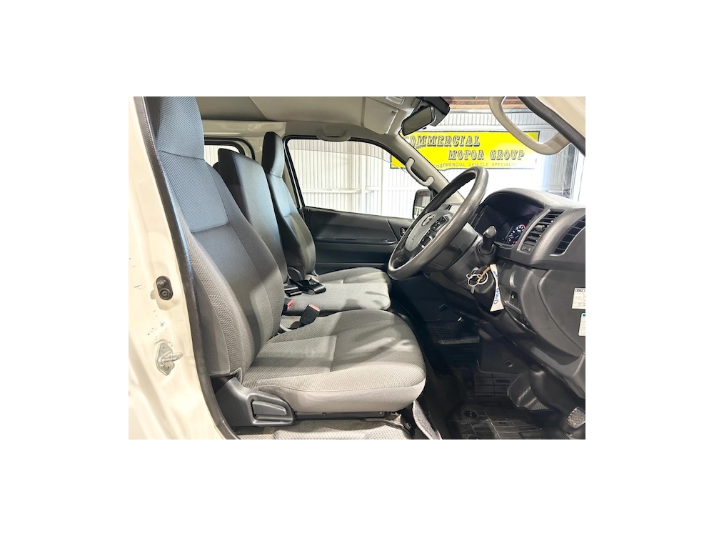 2020 Toyota Hiace --- 4WD 4WD 4WD --- $4000 REDUCED