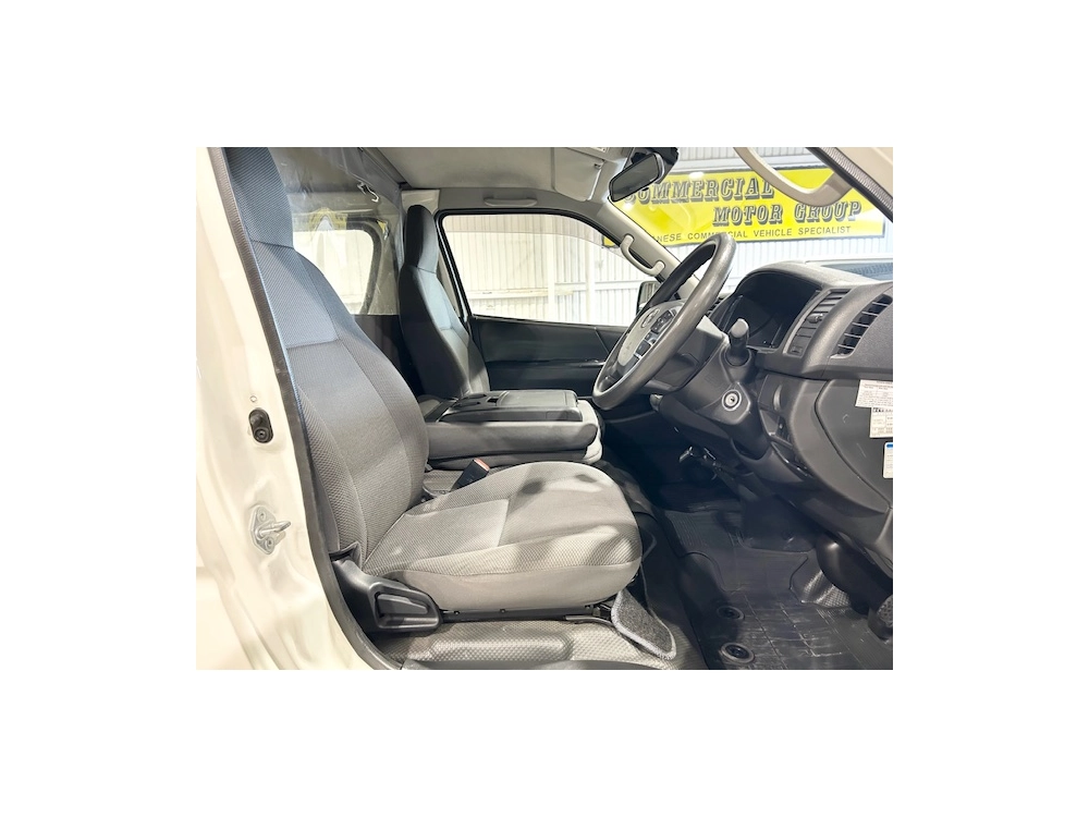 2020 Toyota Hiace FACELIFT MODEL ===FULL TIME 4WD===