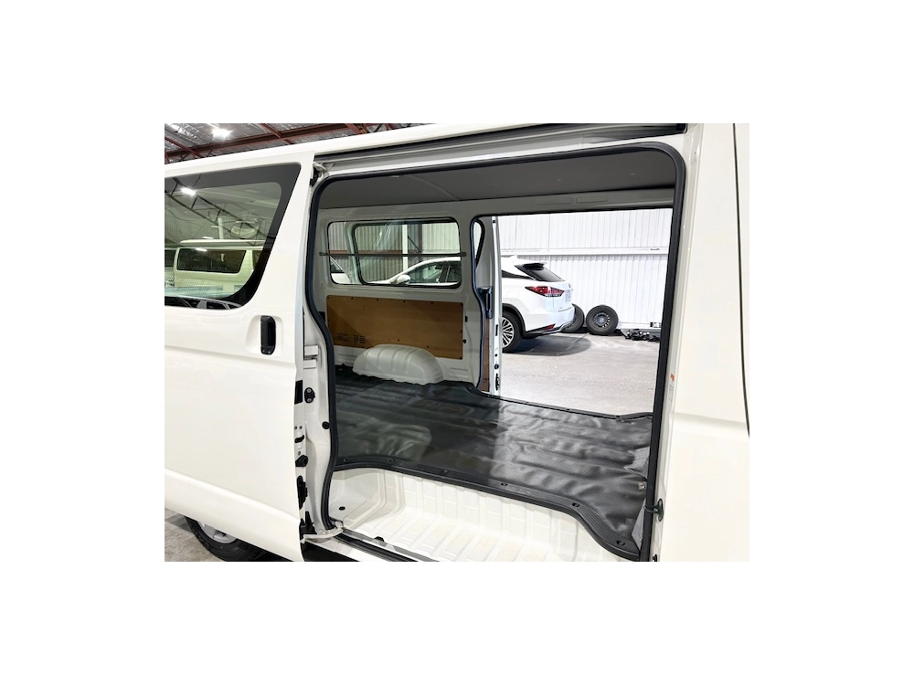 2020 Toyota Hiace FACELIFT MODEL ===FULL TIME 4WD===