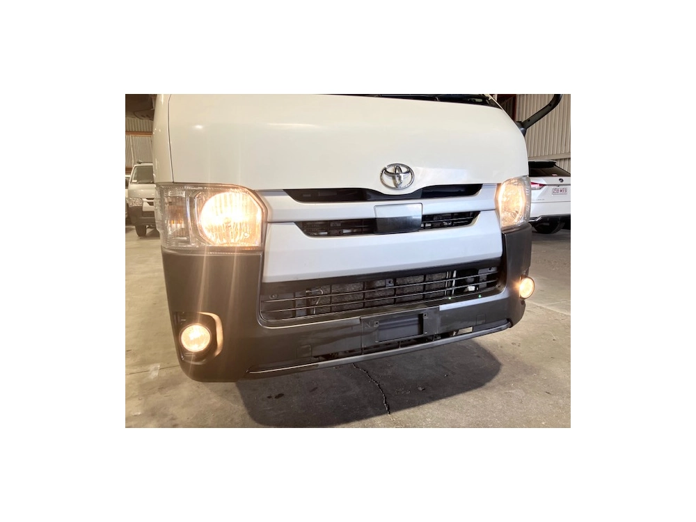 2019 Toyota Hiace =Rare Diesel 4x4 HighRoof= 6 Seaters