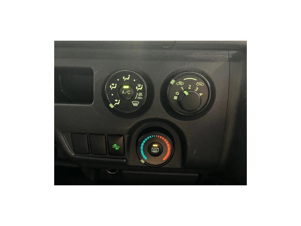 2019 Toyota Hiace =Rare Diesel 4x4 HighRoof= 6 Seaters