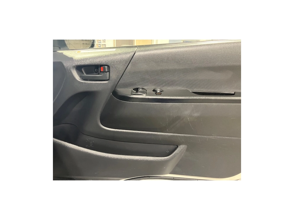 2019 Toyota Hiace =Rare Diesel 4x4 HighRoof= 6 Seaters