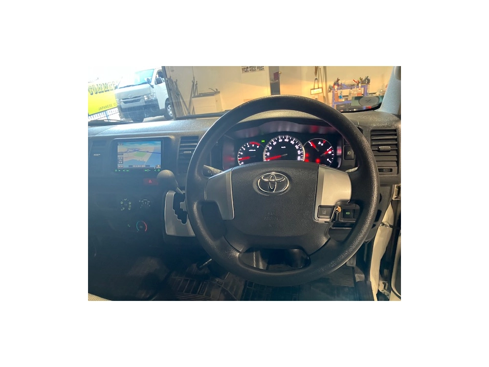 2019 Toyota Hiace =Rare Diesel 4x4 HighRoof= 6 Seaters