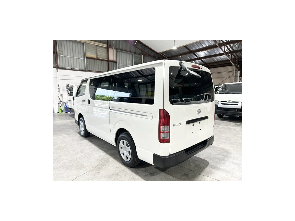 2019 Toyota Hiace =4X4= Dual Airbags _ 6 Seater 