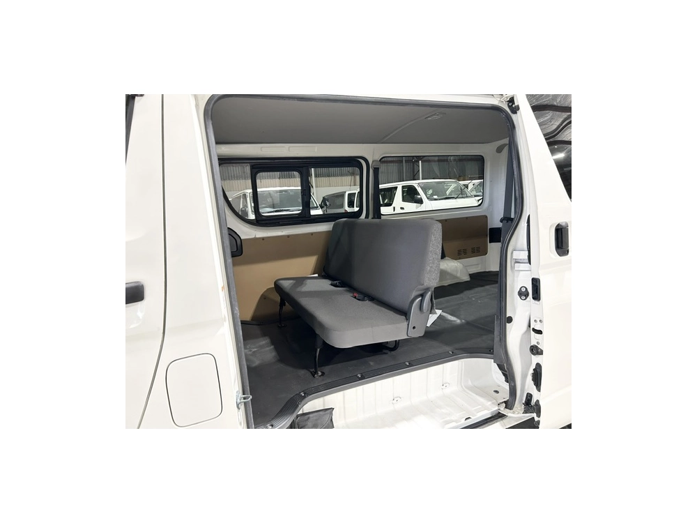 2019 Toyota Hiace =4X4= Dual Airbags _ 6 Seater 