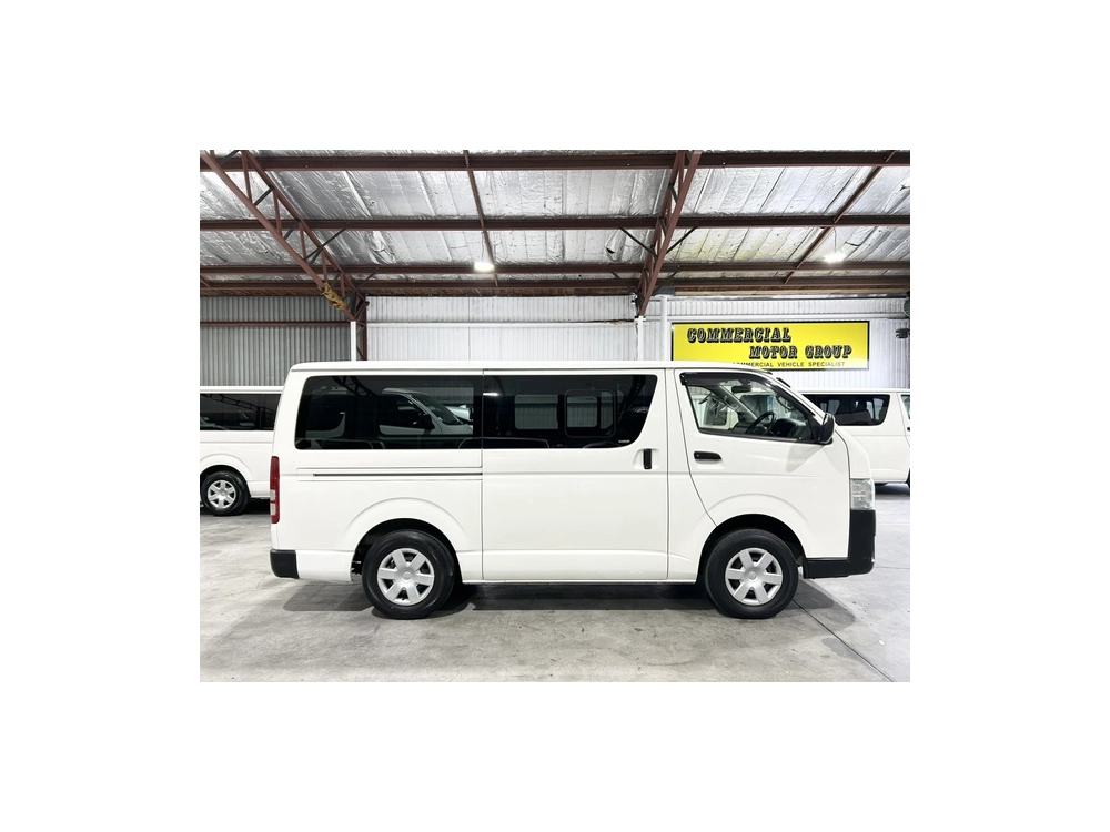 2019 Toyota Hiace =4X4= Dual Airbags _ 6 Seater 