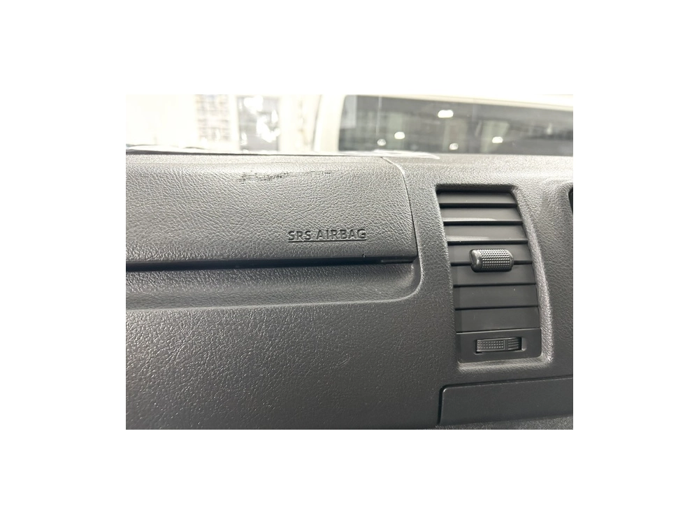 2019 Toyota Hiace =4X4= Dual Airbags _ 6 Seater 