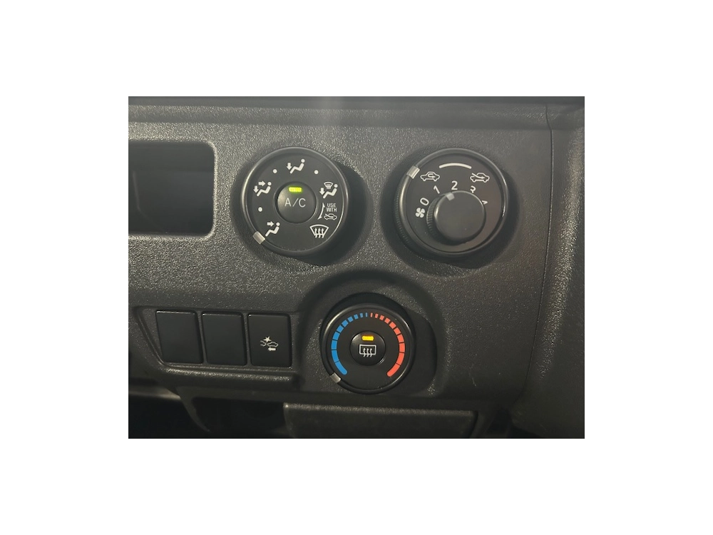 2020 Toyota Hiace === 4X4 4X4 4X4 === TIMBER FLOOR 