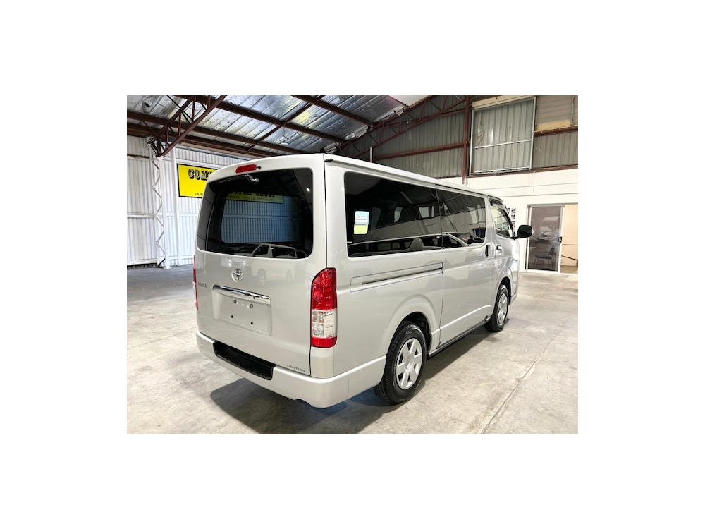 2019 Toyota Hiace *** 4WD 4WD 4WD *** $4000 REDUCED ++ MID YEAR SALE ++