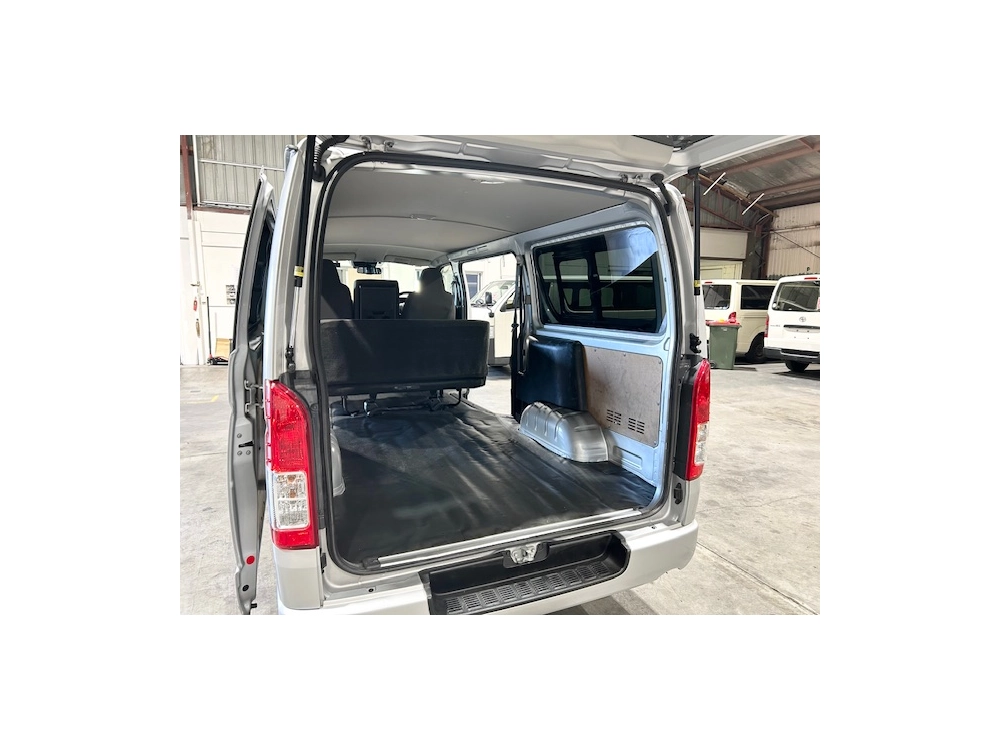 2019 Toyota Hiace *** 4WD 4WD 4WD *** $4000 REDUCED ++ MID YEAR SALE ++