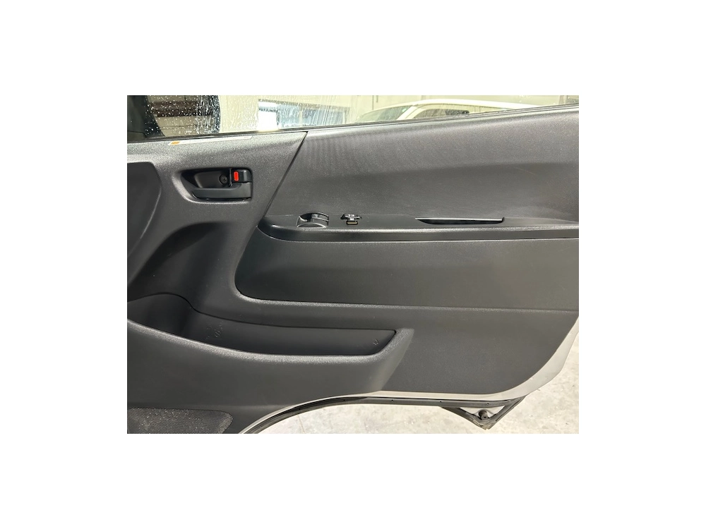 2019 Toyota Hiace *** 4WD 4WD 4WD *** $4000 REDUCED ++ MID YEAR SALE ++