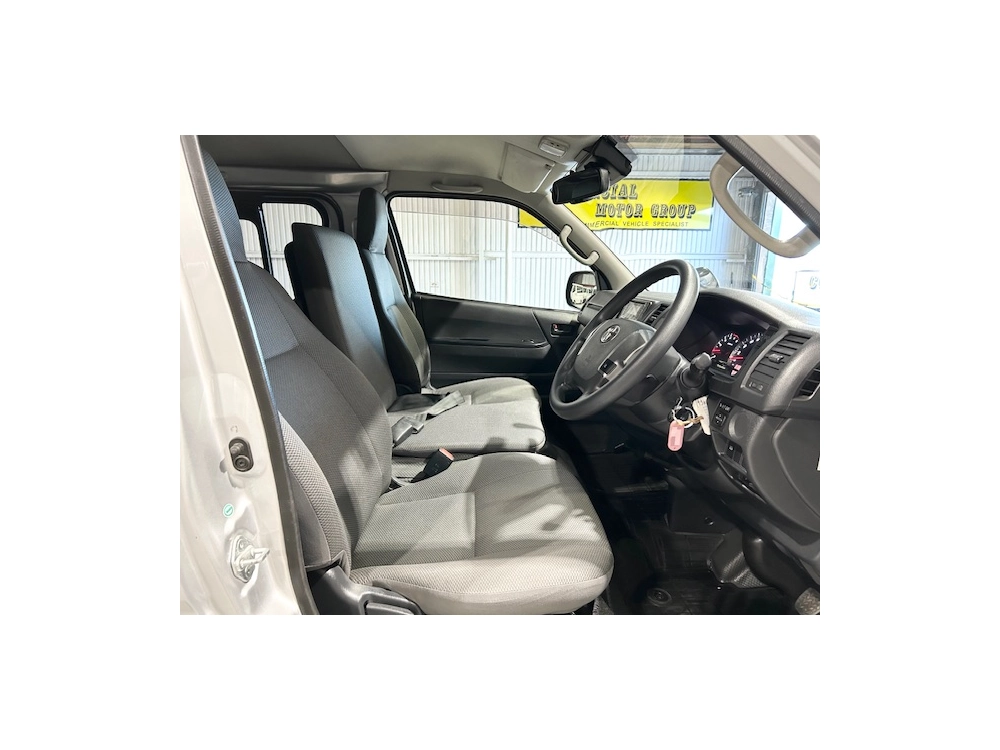 2019 Toyota Hiace *** 4WD 4WD 4WD *** $4000 REDUCED ++ MID YEAR SALE ++