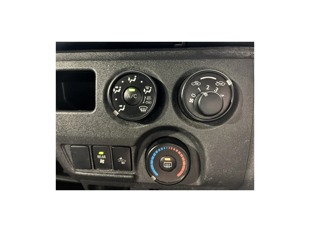 2020 Toyota Hiace 4X4 HIGH-ROOF / Rear Aircon!!