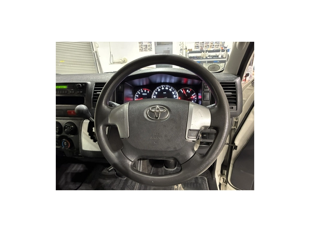 2020 Toyota Hiace 4X4 HIGH-ROOF / Rear Aircon!!