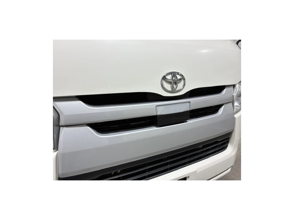 2020 Toyota Hiace 4X4 HIGH-ROOF / Rear Aircon!!