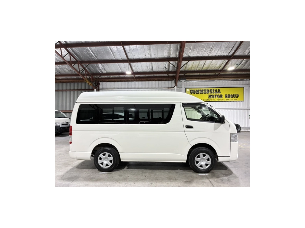 2020 Toyota Hiace 4X4 HIGH-ROOF / Rear Aircon!!