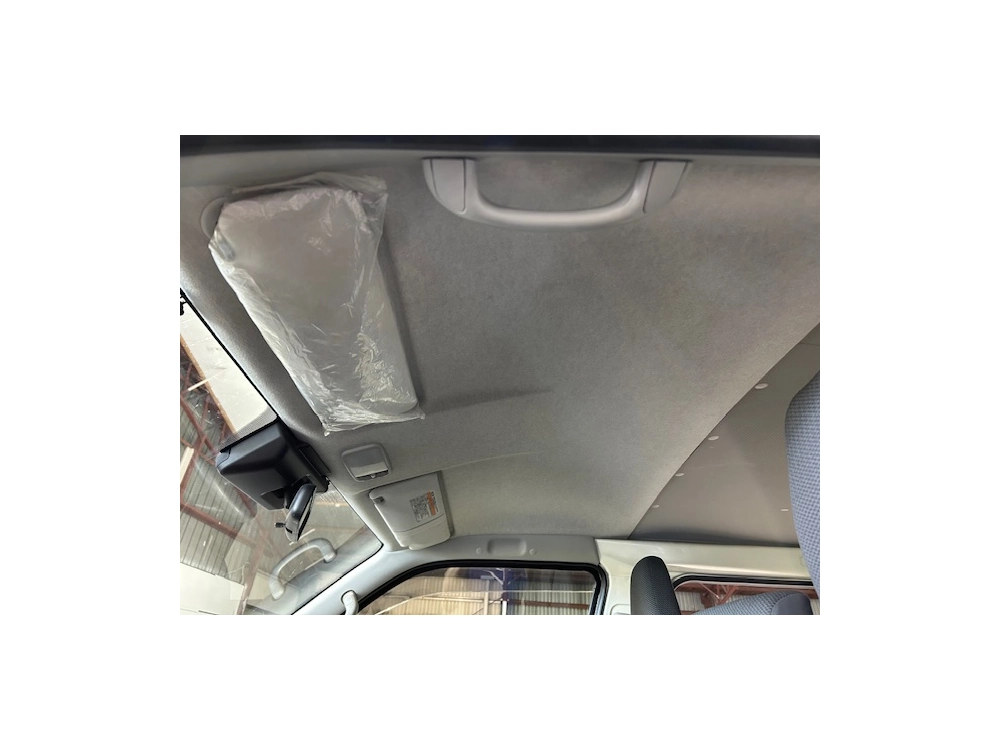 2018 Toyota Hiace Super Low 21km == Xmas BIG SALE ==