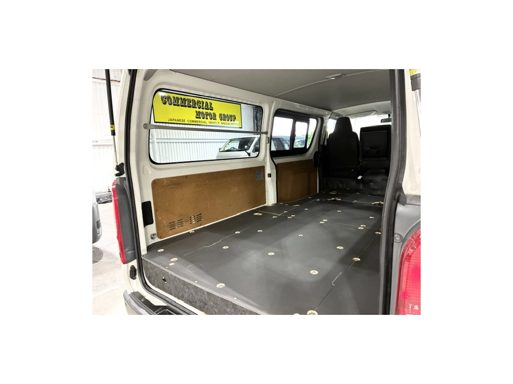 2020 Toyota Hiace = Super Low 26km = RHigh Floor