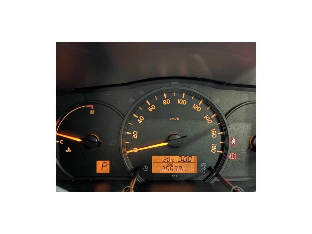 2020 Toyota Hiace = Super Low 26km = High Floor