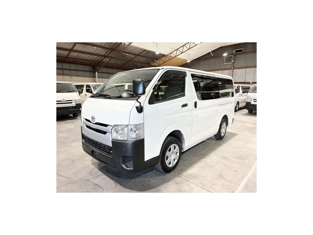 2020 Toyota Hiace = Super Low 26km = REMOVABLE High Floor