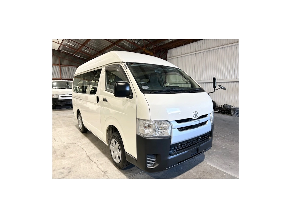 2019 Toyota Hiace SUPER LOW 27KM_ 6SEATER