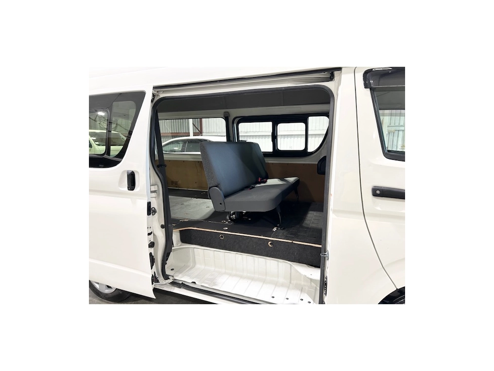 2019 Toyota Hiace Super Low 27km_ 6 Seaters_ EASTER SALE ON NOW !