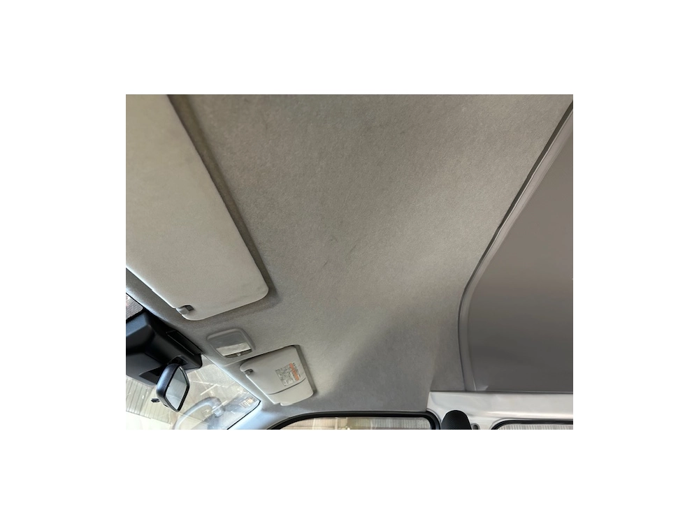 2019 Toyota Hiace Super Low 27km_ 6 Seaters_ EASTER SALE ON NOW !