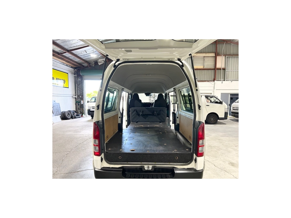 2019 Toyota Hiace Super Low 27km_ 6 Seaters_ EASTER SALE ON NOW !