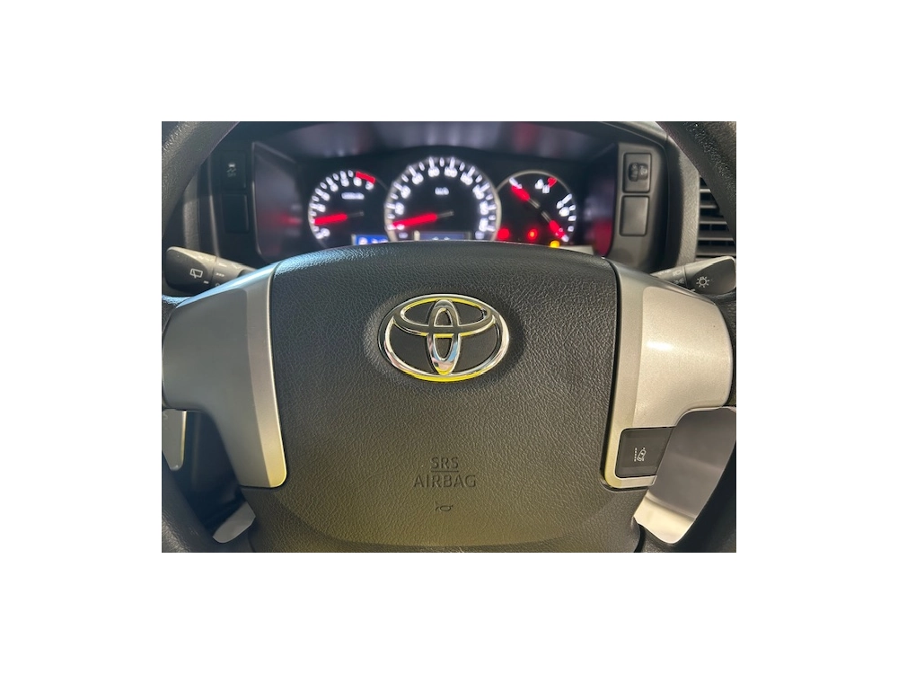 2019 Toyota Hiace Super Low 27km_ 6 Seaters_ EASTER SALE ON NOW !