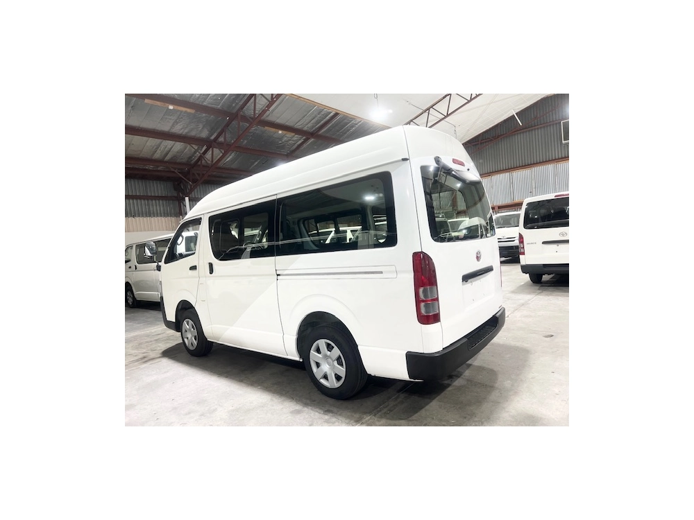 2019 Toyota Hiace Super Low 27km =6 Seaters=