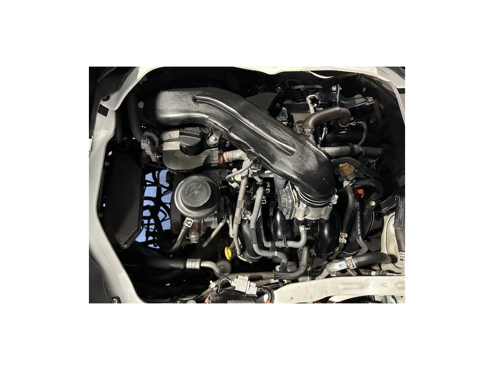 2019 Toyota Hiace ==SUPER LOW 32kms==