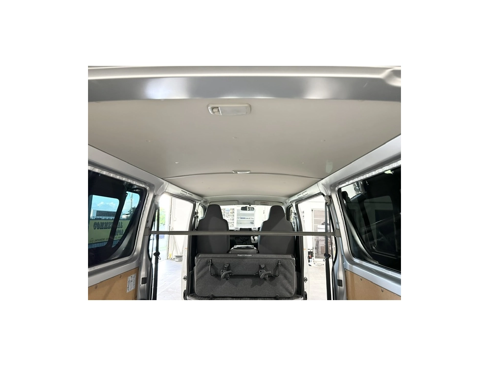 2017 Toyota Hiace = 4X4 = SUPER LOW 37kms !!! 6 SEATER