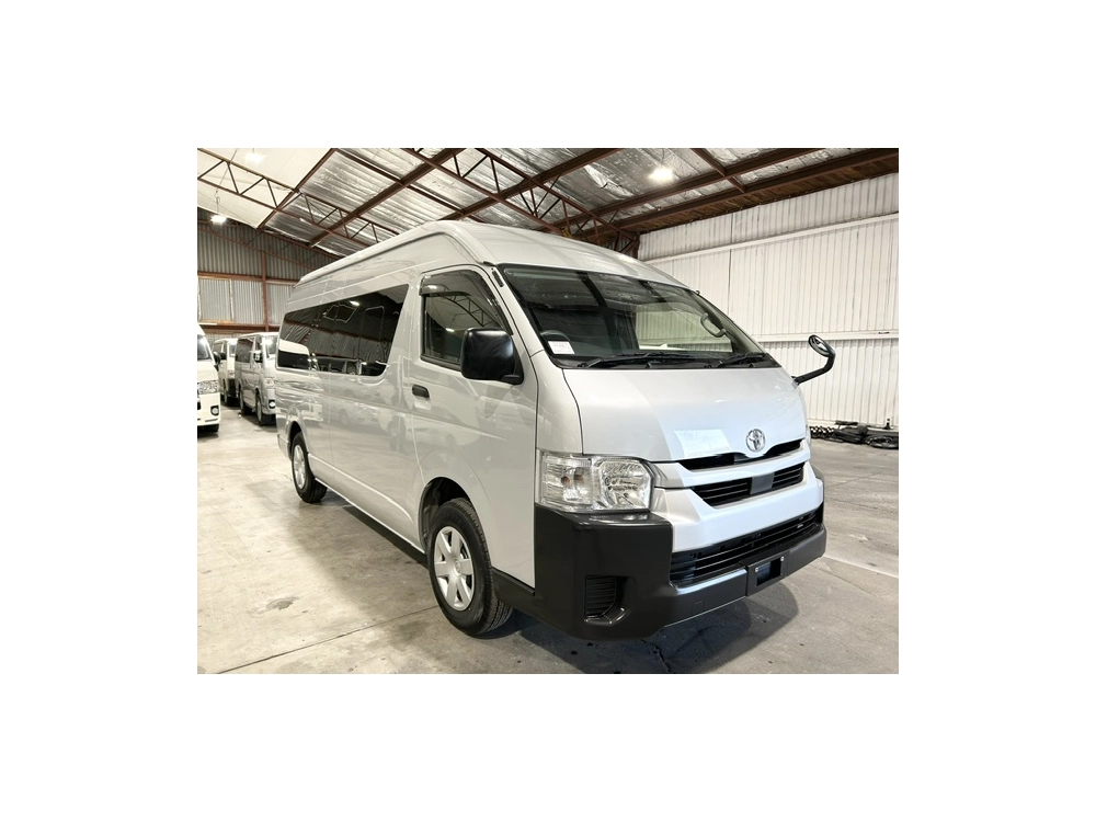 2021 Toyota Hiace 2.8L DIESEL 4x4 = Rare SUPER LWB_ ONLY 41KM