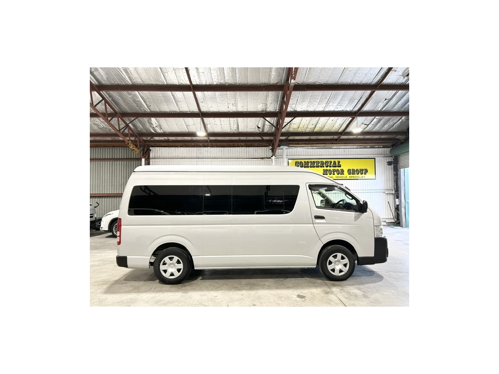 2021 Toyota Hiace =4x4= Rare Super LWB in DIESEL_ Super Low 41kms