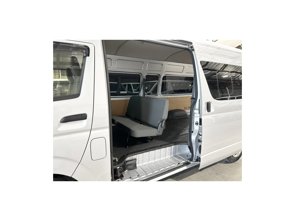 2021 Toyota Hiace =4x4= Rare Super LWB in DIESEL_ Super Low 41kms