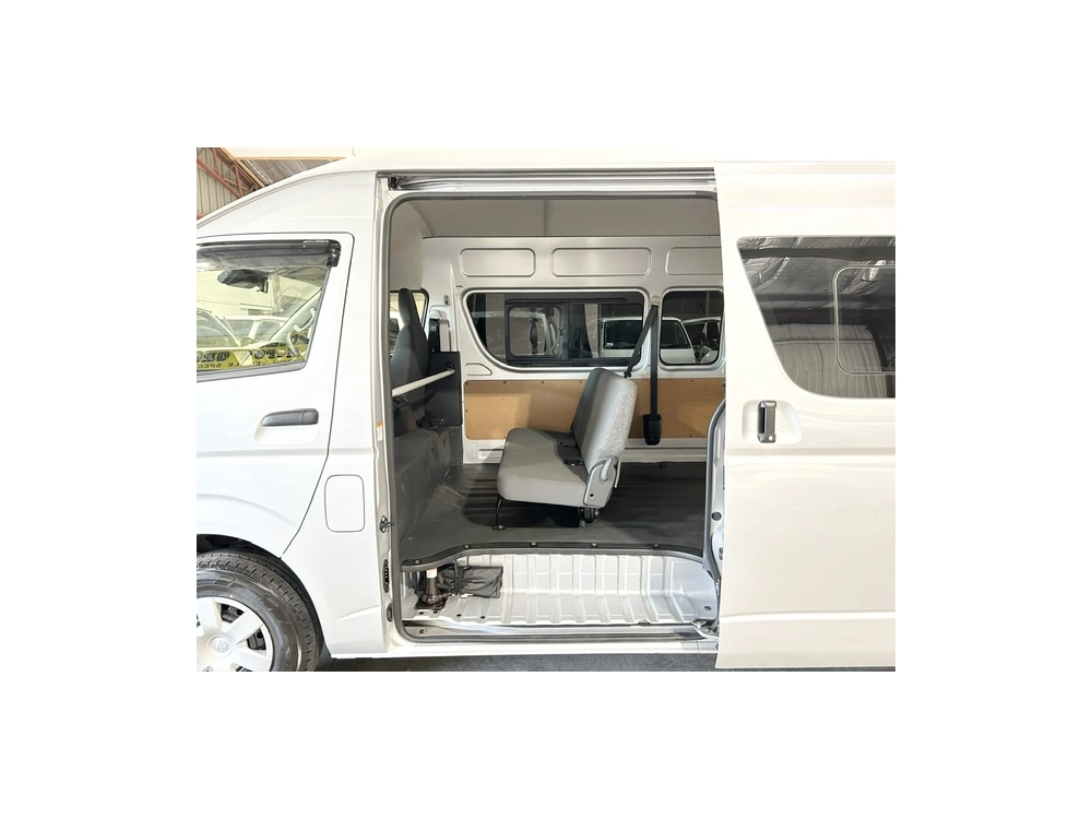 2021 Toyota Hiace =4x4= Rare Super LWB in DIESEL_ Super Low 41kms