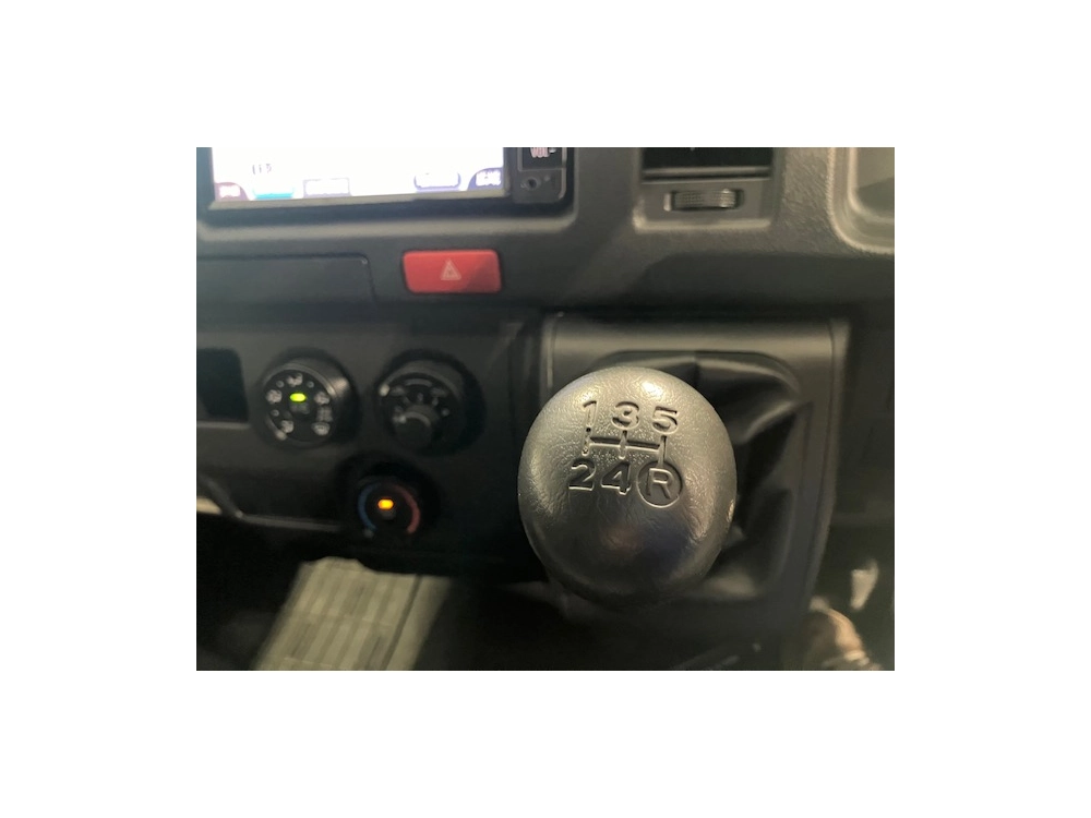 2017 Toyota Hiace LWB **MANUAL** $4400 REDUCED **