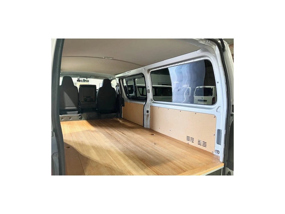 2017 Toyota Hiace LWB **MANUAL** $4400 REDUCED **
