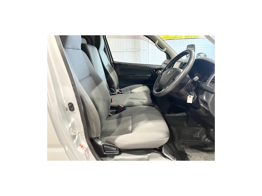 2017 Toyota Hiace LWB **MANUAL** $4400 REDUCED **