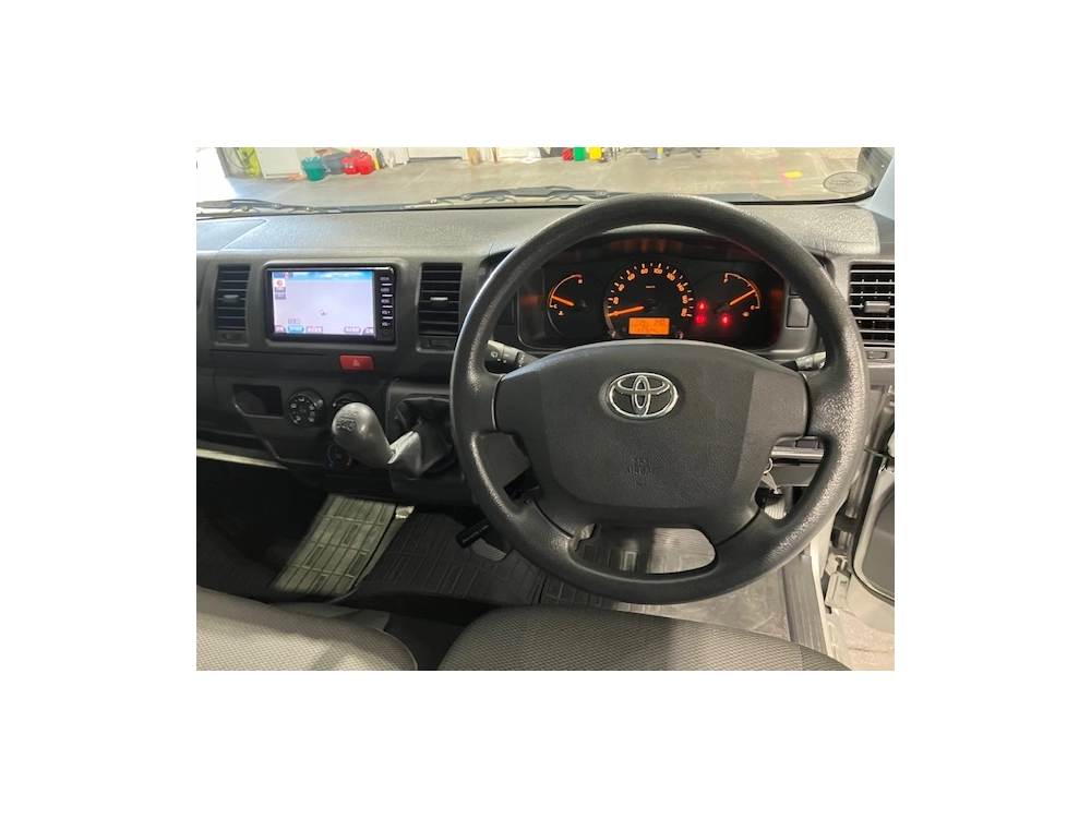 2017 Toyota Hiace LWB **MANUAL** $4400 REDUCED **