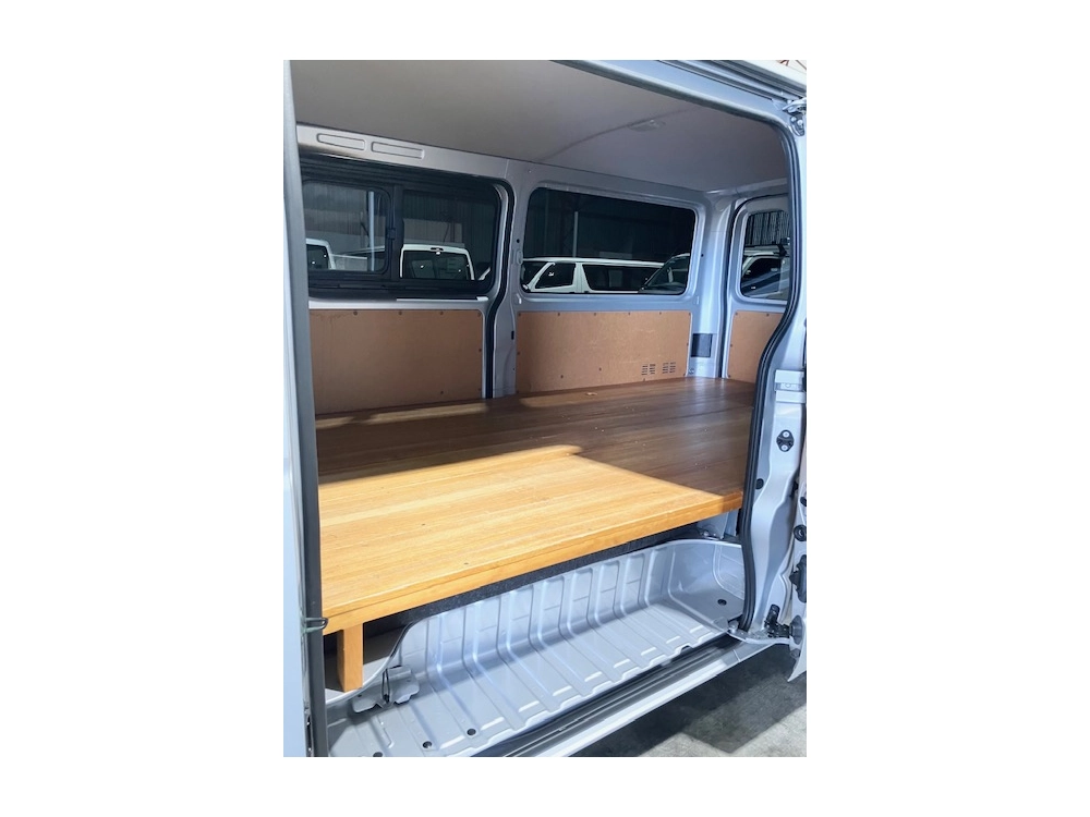 2017 Toyota Hiace LWB **MANUAL** $4400 REDUCED **