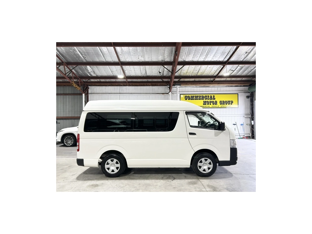 2022 Toyota Hiace ++ RARE 4X4 HIGHROOF ++ 360 Degree CAMERA / DUAL AIRBAGS